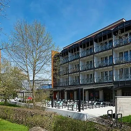 Newstar Hotel