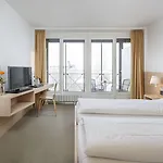 Hotel Newstar 3*